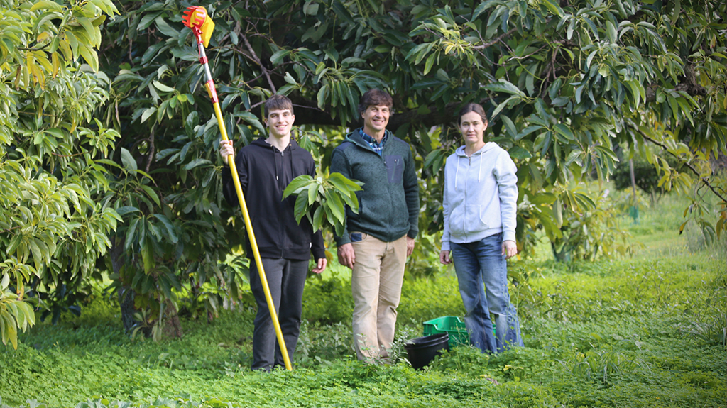 The three members of Familia Chicano