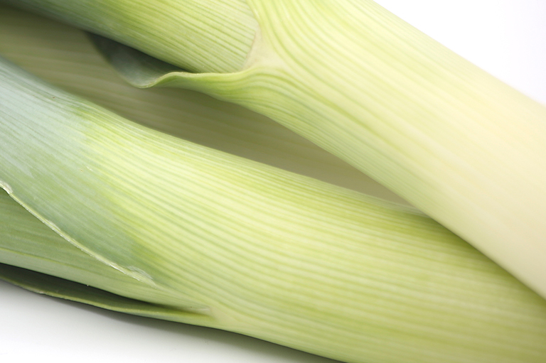 Close-up van het groene gedeelte van een prei